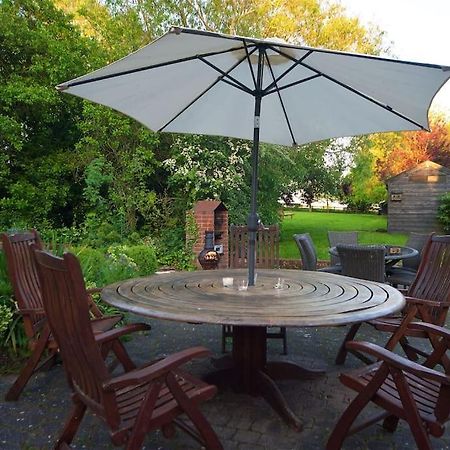Stunning Barn Conversion Ideal For Large Families Bildeston Buitenkant foto