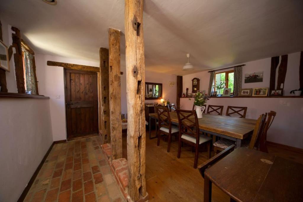 Stunning Barn Conversion Ideal For Large Families Bildeston Buitenkant foto